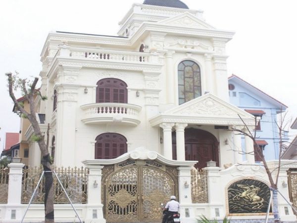 Biệt Thự Đại Gia BĐS Quang Long